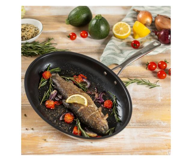 Kuhn Rikon serpenyő halakhoz, Allround, 36x25 cm, ideális egész halak és filék főzéséhez, rozsdamentes acél, 3 rétegű tapadásmen