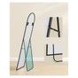 Огледало за под, с алуминиева рамка и закалено стъкло, извит дизайн, 150x40 см, черно thumbnail 2