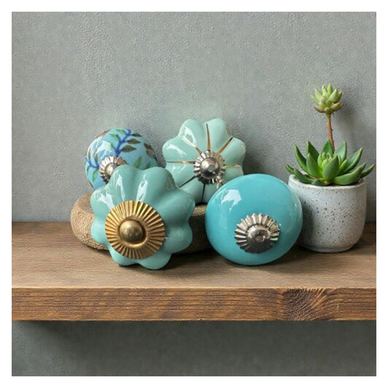 4dílná sada ručně malovaných porcelánových knoflíků ve vintage stylu