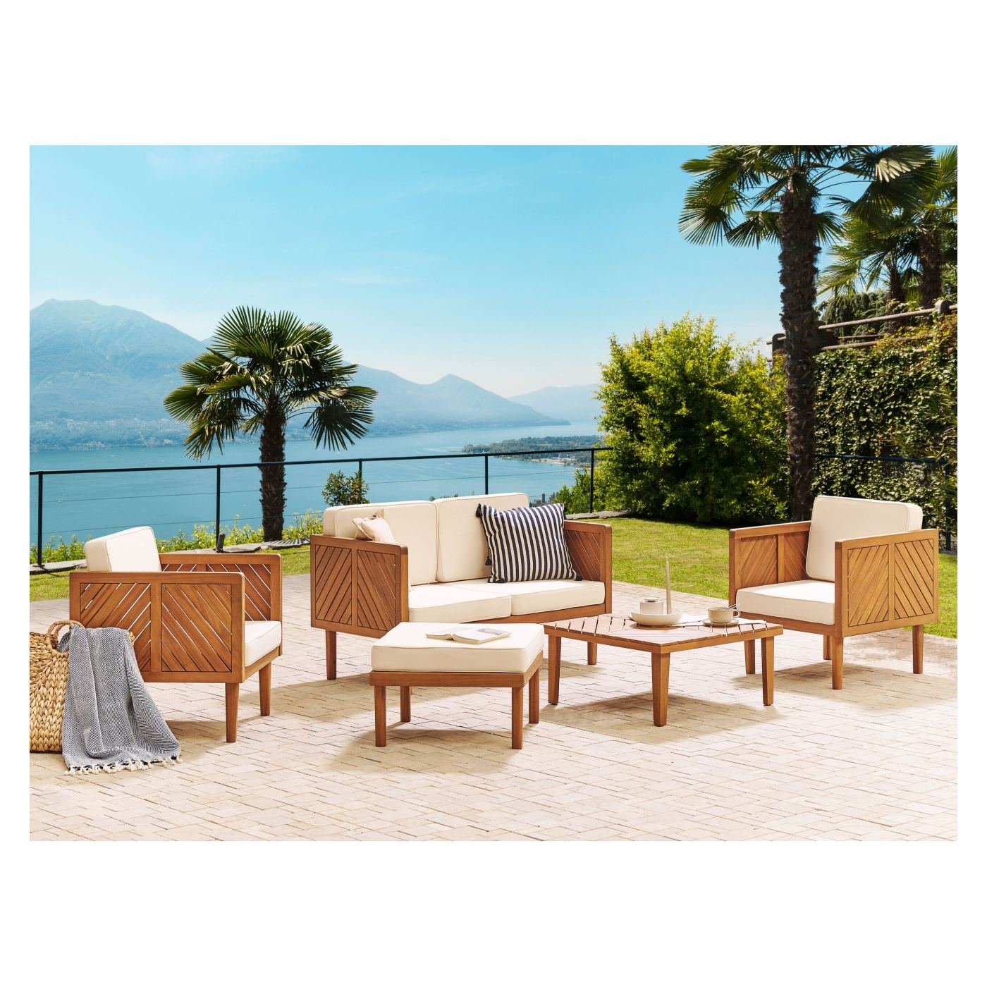 Kerti ülőgarnitúra asztallal és ottománnal 4 személyes BARATTI Akácfa Barna - 1