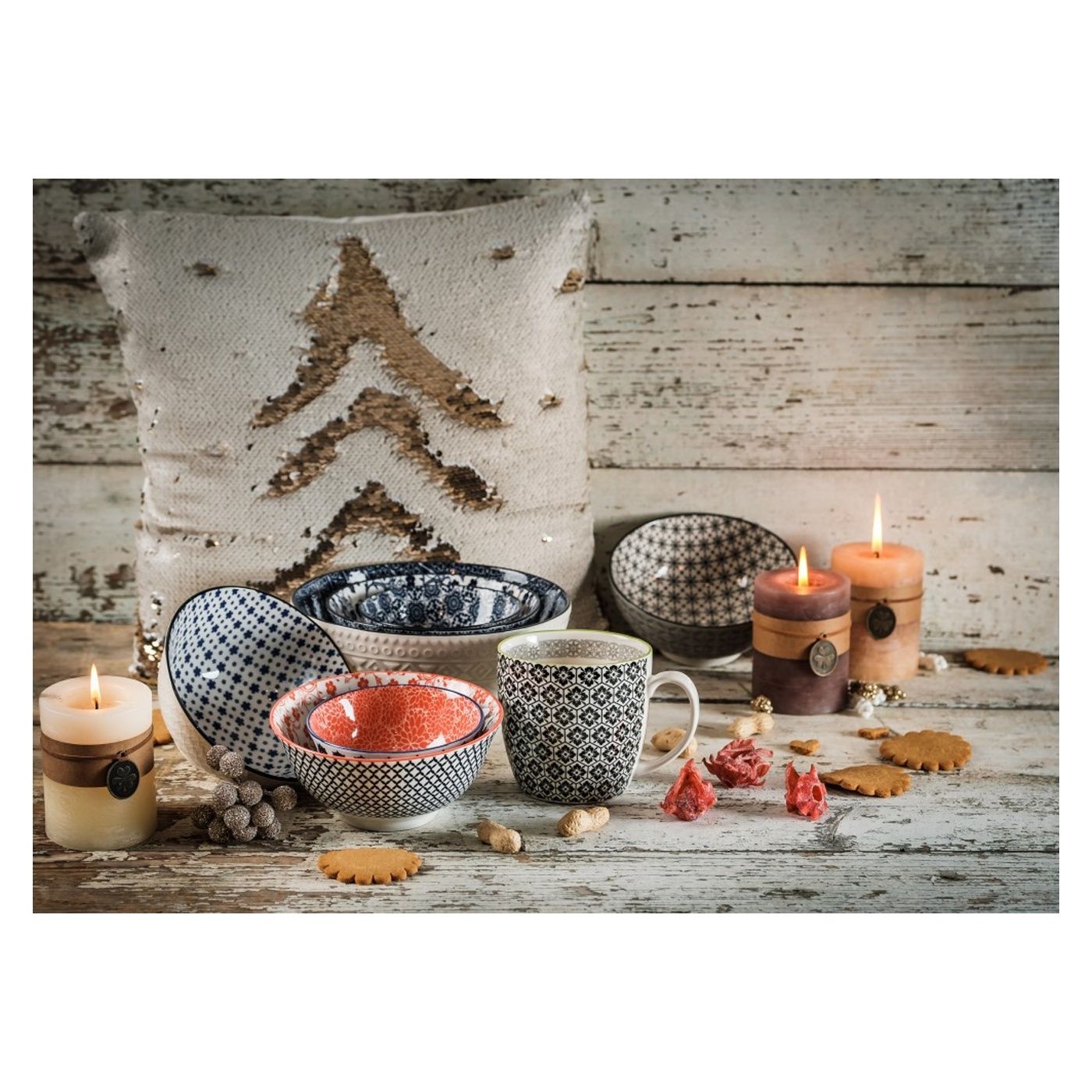 Moderna dizajnerska porcelanasta skodelica L