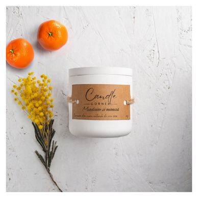 Kézzel készített illatos gyertya 100% természetes szójaviaszból, Mandarin és Mimóza aroma, Fehér kerámia tartály, 150 g
