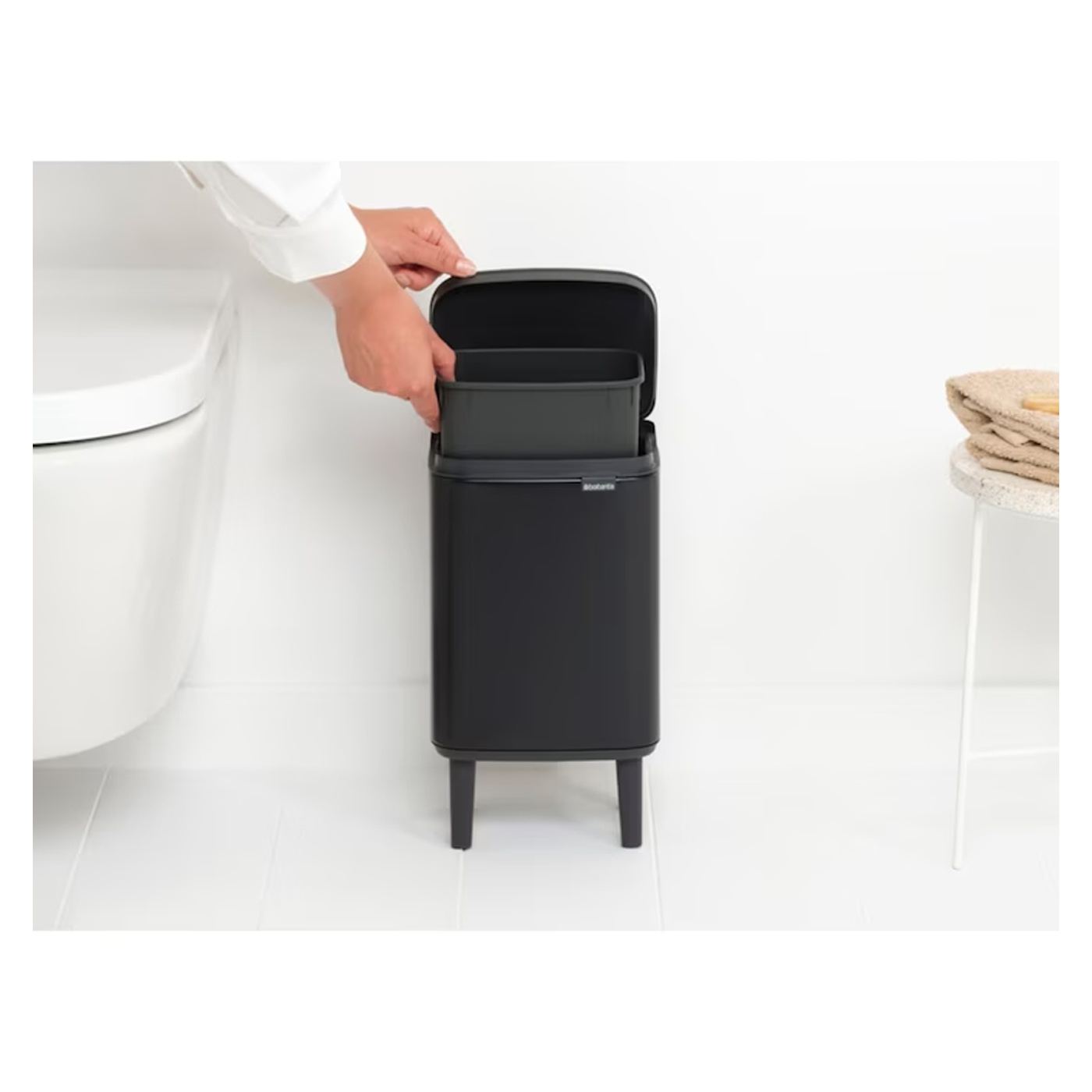 Кофа за боклук с крака, Brabantia, Bo Hi Waste Bin, 4 литра, матово черна - 4