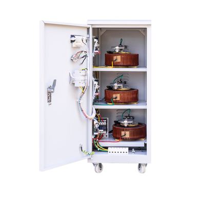Stabilizator de tensiune trifazat PNI SVT-10K cu servomotor, 10000VA, 8000W, iesire 380V