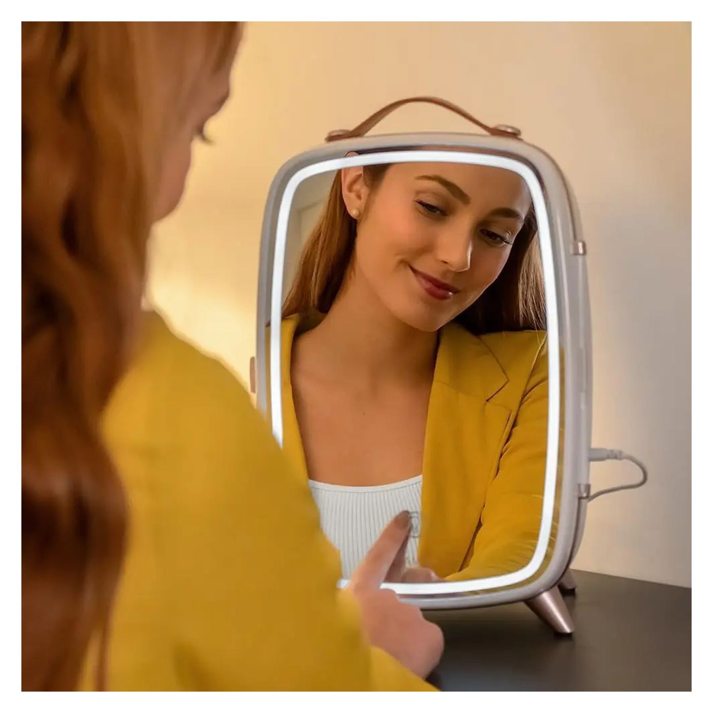 Mini hordozható kozmetikai hűtőszekrény Cecotec CoolingBeauty 6000 Mirror, 6l, Ajtó külső tükörrel, LED világítás 3 intenzitássa - 2