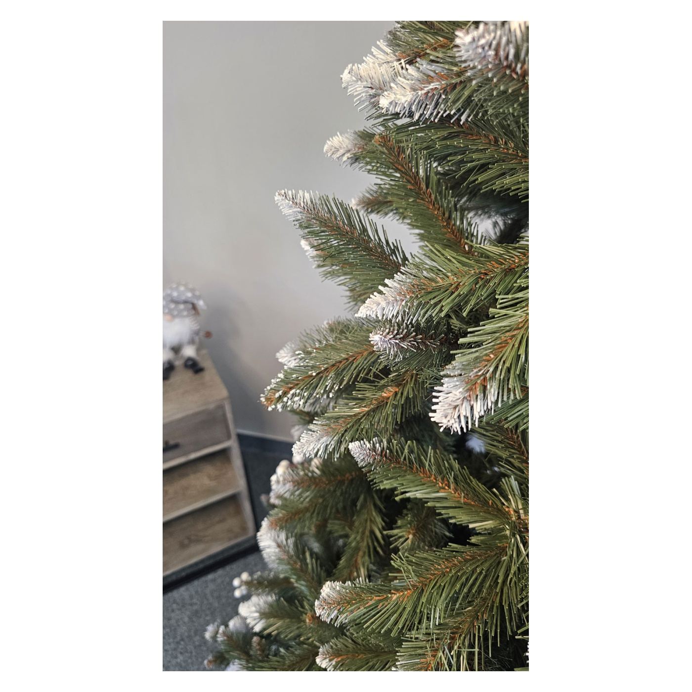 Műkarácsonyfa Deluxe, WhiteBerry, 2D, 220cm - 2