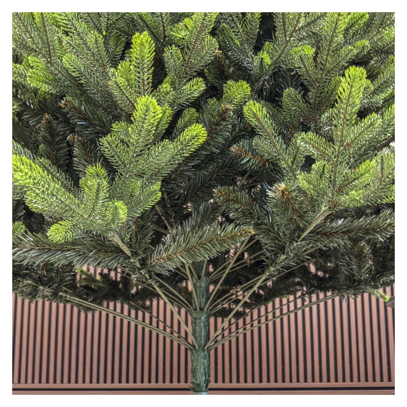 Műfenyő Deluxe, Carpati zöld ágvégekkel, 2D+3D, 250cm - 13